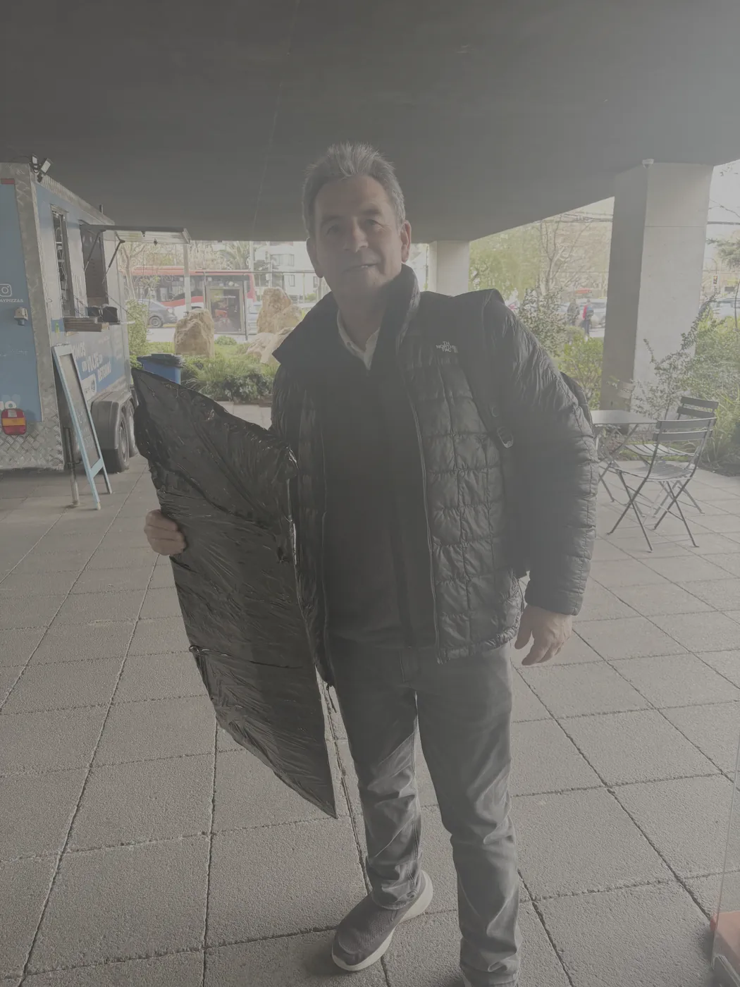 Wilson recibe el bisel de neblinero derecho de su Nissan Juke